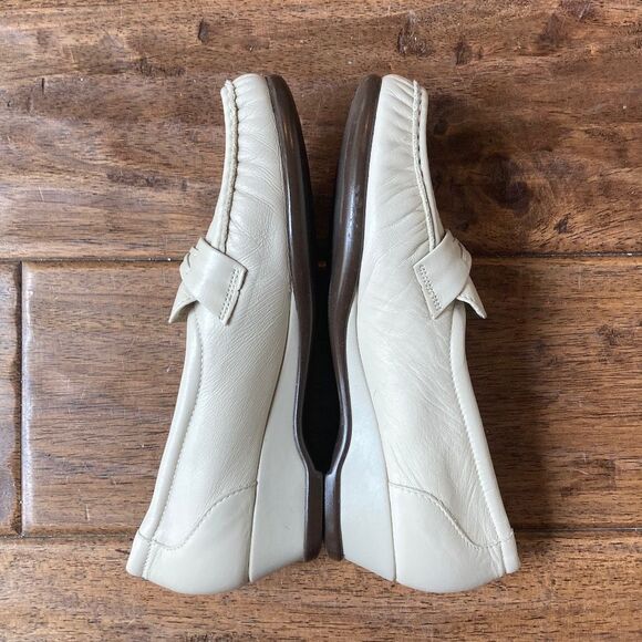SAS Easier Beige Off White Penny Loafers Womens 5.5 Wedge Heel Tripad Comfort - Picture 7 of 8